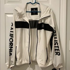 hollister windbreaker